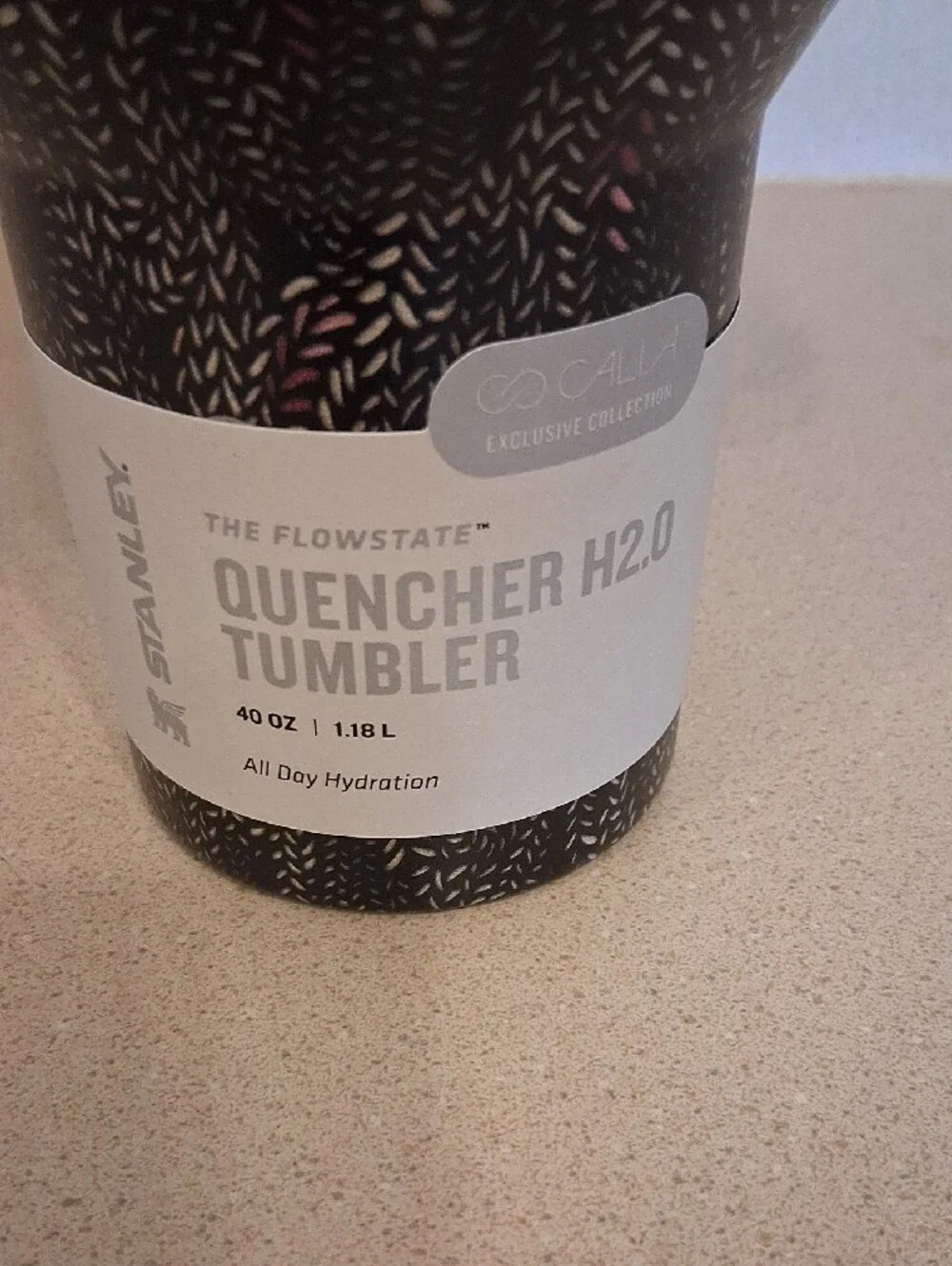 Stanley Black Patterned Quencher H2.0 Tumbler with Handle 40 Oz. NWT - Picture 2 of 3